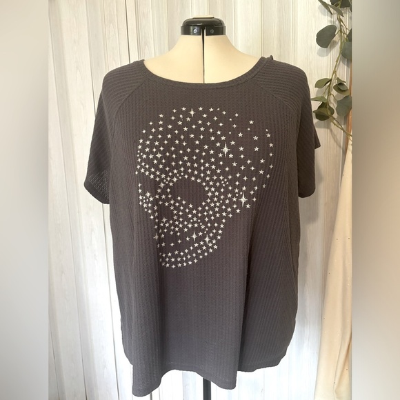 torrid Tops - Torrid Skull Tee waffle Knit